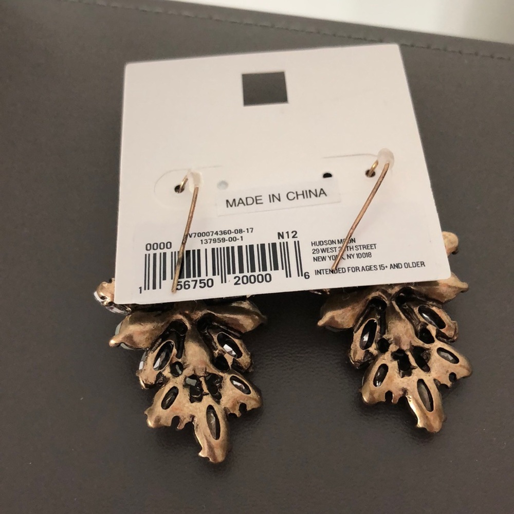 Earrings - Picture 3 of 3